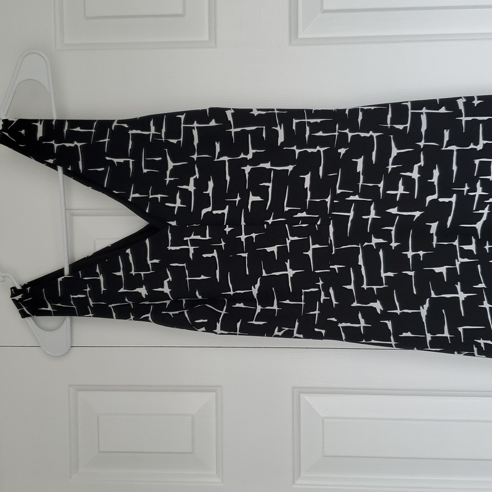 Like New 41 Hawthorn Eldora black and white dress